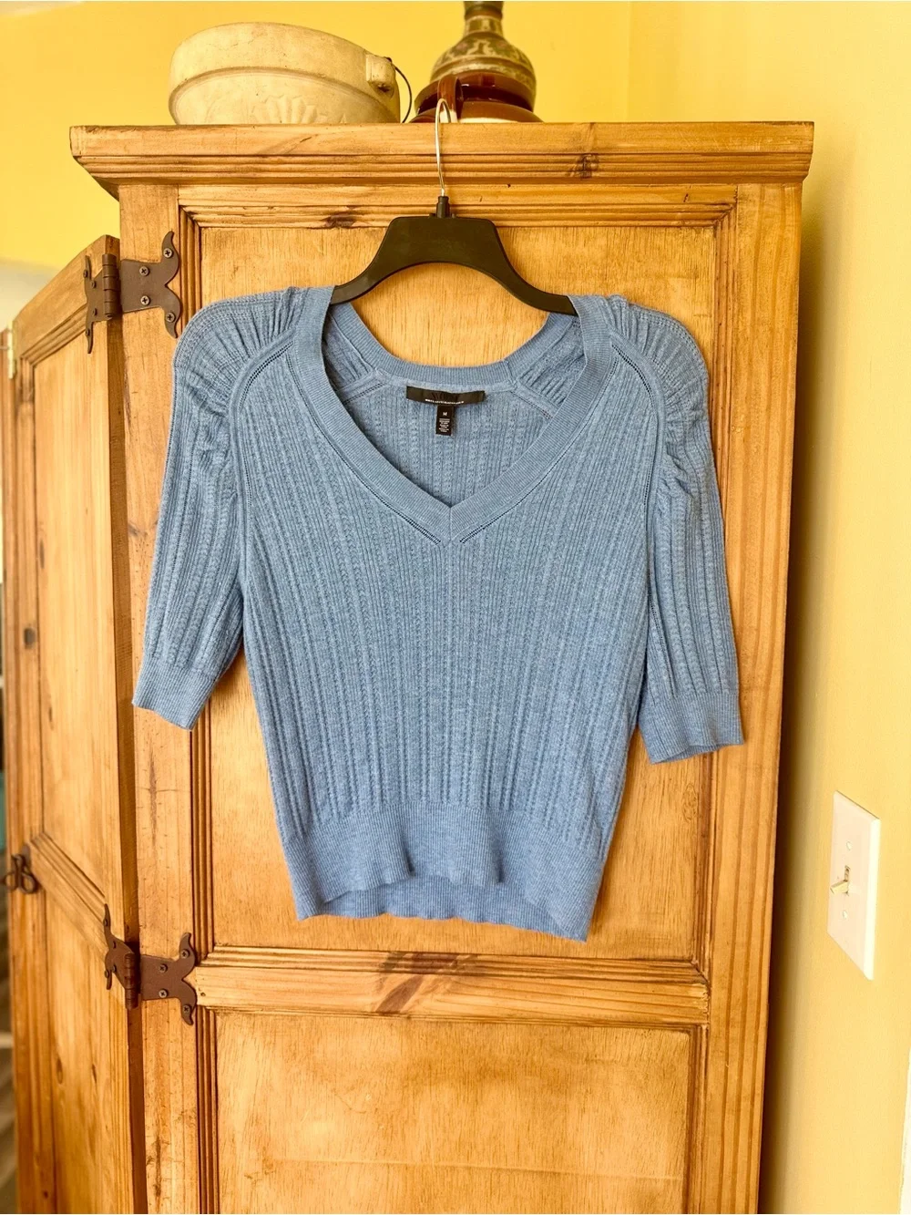 WHBM Blue Ribbed Puff Sleeve V-Neck Sweater Top - Size Medium